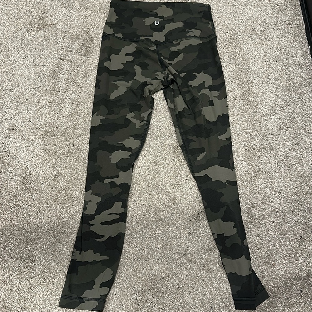Lululemon align camouflage leggings. Size 6